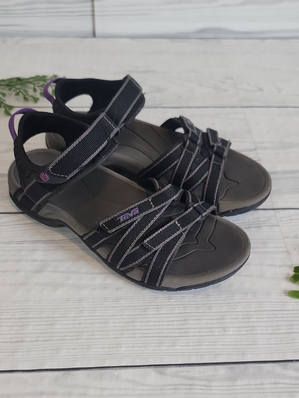 Teva Tirra Hiking Sandals Women's Black with Purple Accents Size 6